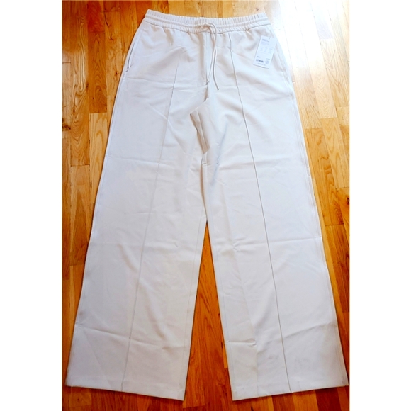 🆕️ Athleta Endeavor Relaxed Pant Ivory Large Tall Wide Leg Travel Work Cabin - Picture 12 of 13
